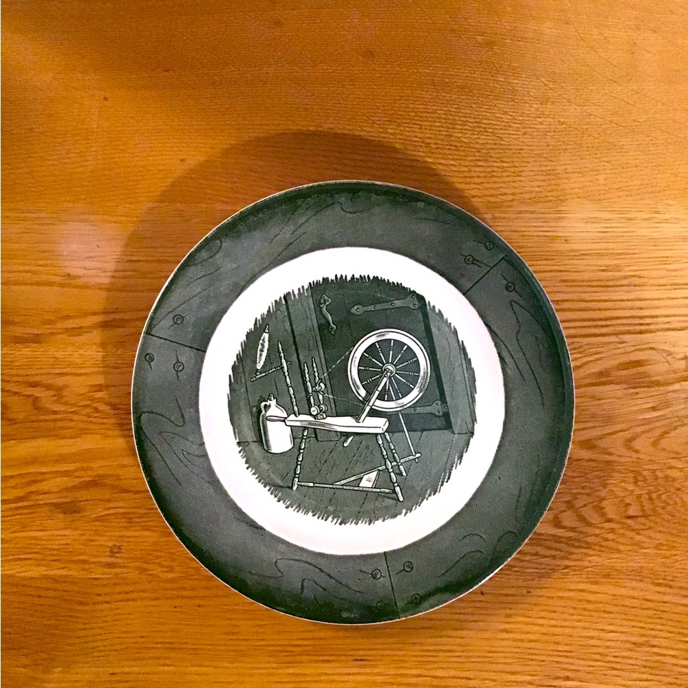 Vintage Colonial Homestead By Royal Spinning Wheel Bread and Butter Plate